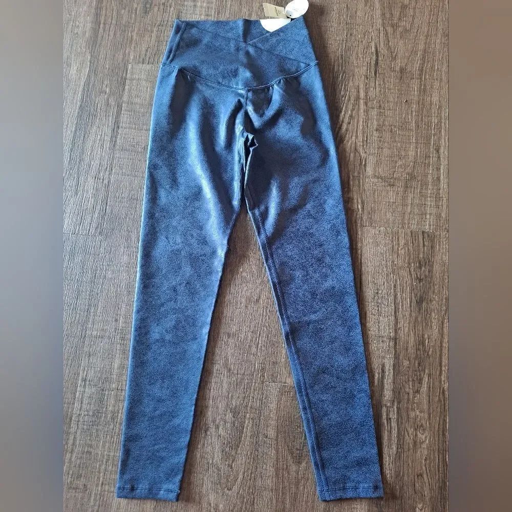 Offline by Aerie Crossover Crackle Faux Leather Leggings Blue - Size Med…